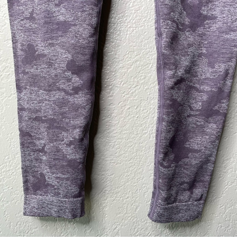 Gymshark Camo Seamless Leggings Purple Workout Running - Picture 5 of 8